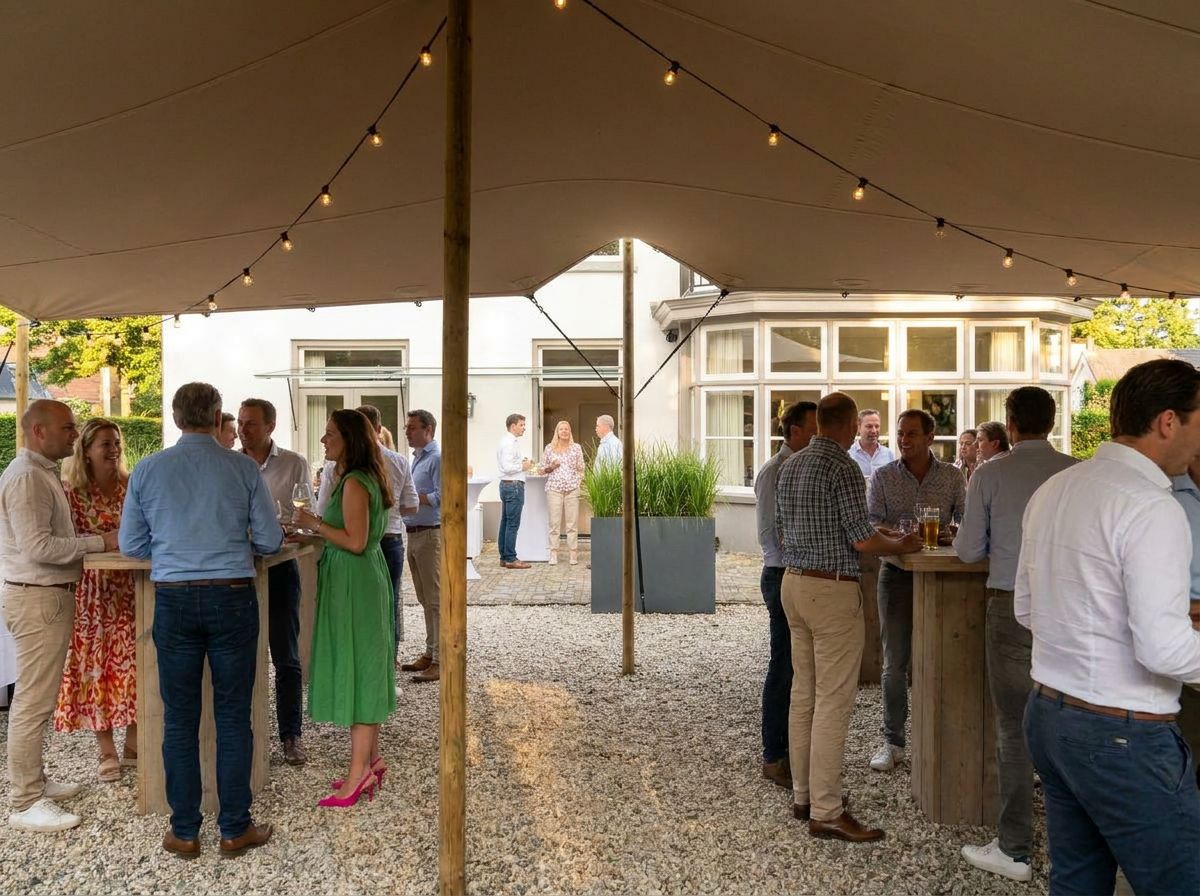 Stretchtent op eigen terrein